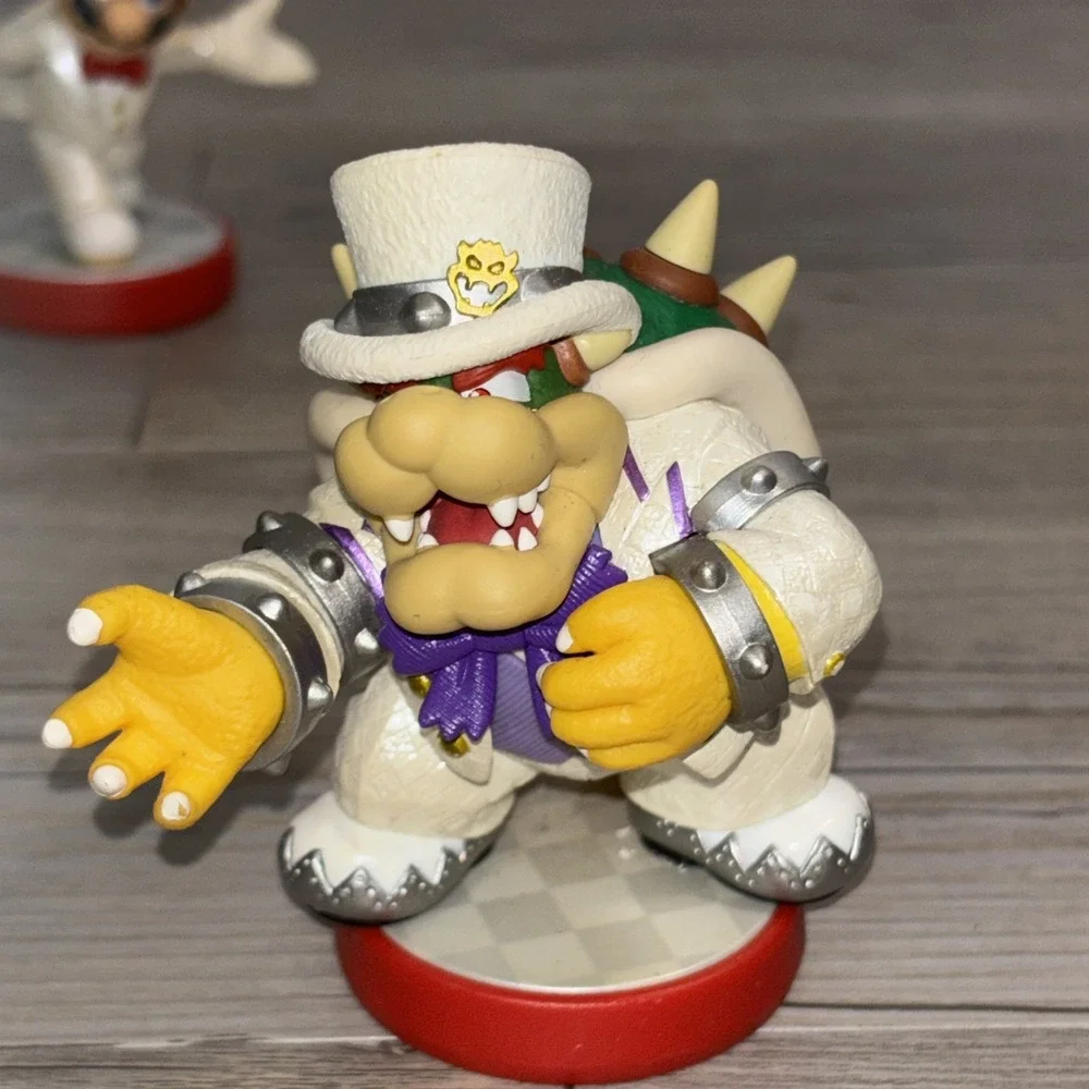 Nintendo Mario Amiibo Figurines Set Of 3 Mario Princess Peach Bowser Wedding